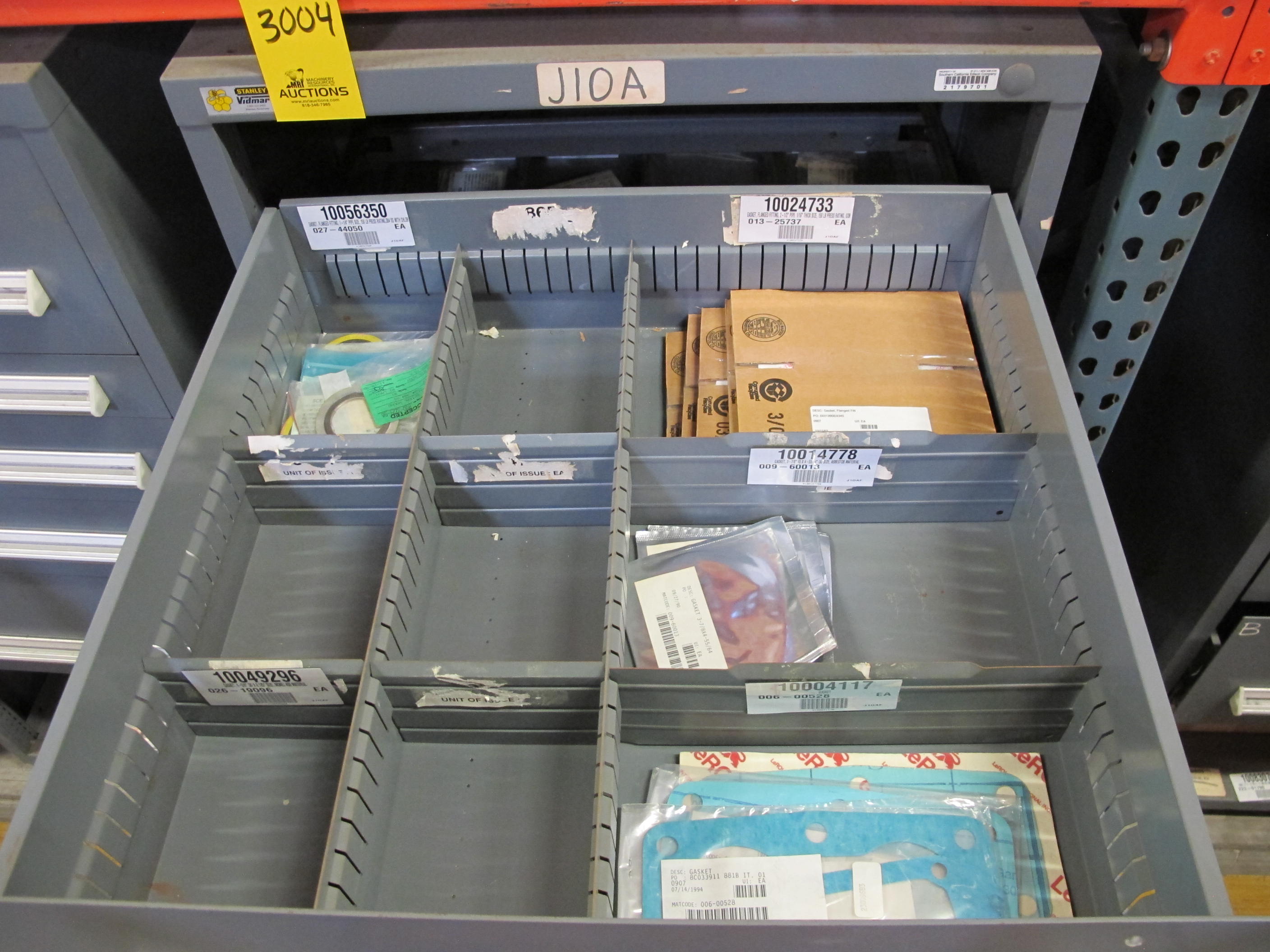 STANLEY VIDMAR HEAVY DUTY 5-DRAWER PARTS CABINET W/ CONTENTS (W-50) LOADING & HANDLING FEE $25-
